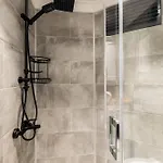 Respiro アパートホテル 4*